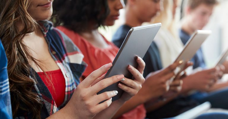 Facebook uses new image format webP vs jpeg